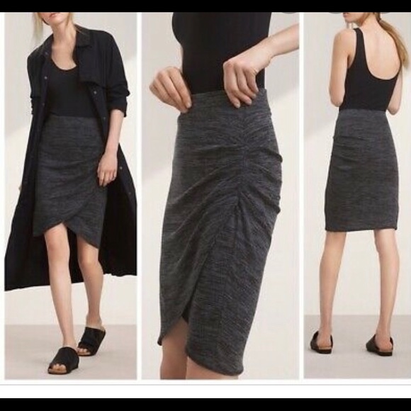 Aritzia Wilfred Skirt - Picture 2 of 8